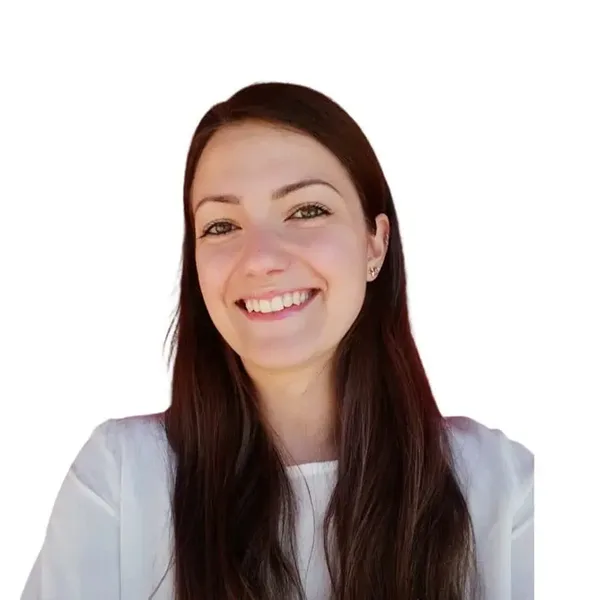 Debora, Office manager